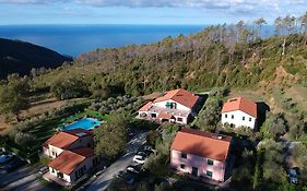 Hotel La Rossola Resort & Natura